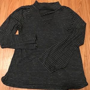 Apt. 9 • Keyhole Top